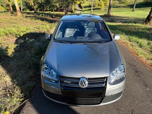 2008 Volkswagen R32 Base