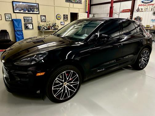 Black 2024 Porsche Macan Macan S