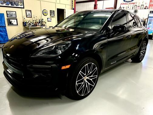 Black 2024 Porsche Macan Macan S