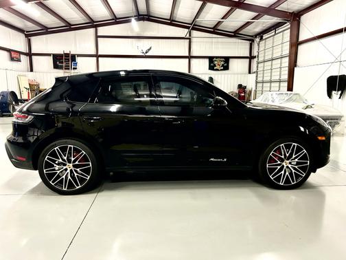 Black 2024 Porsche Macan Macan S