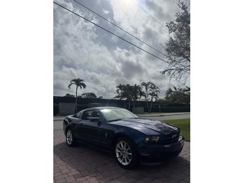 2011 Ford Mustang V6