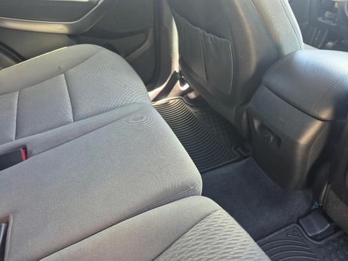 White 2017 Hyundai Santa Fe Sport 2.4L