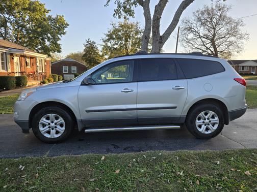 2012 Chevrolet Traverse LS
