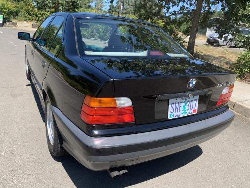 1992 BMW 325 i