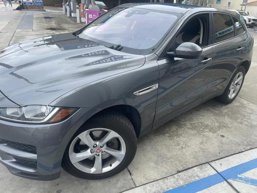 Gray 2017 Jaguar F-PACE 35t Premium