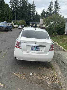White 2010 Nissan Sentra 2.0 S
