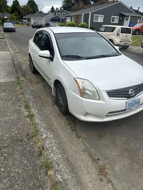 White 2010 Nissan Sentra 2.0 S