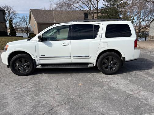 2014 Nissan Armada Platinum