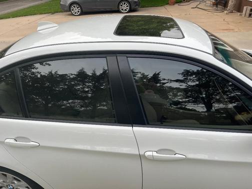 White 2011 BMW 328 i xDrive