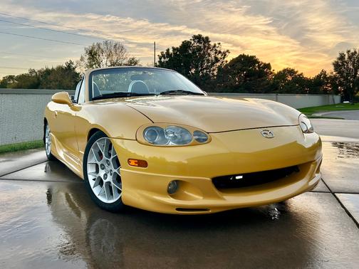 2002 Mazda MX-5 Miata SE