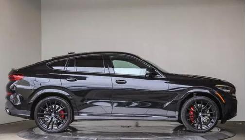 2023 BMW X6 xDrive40i