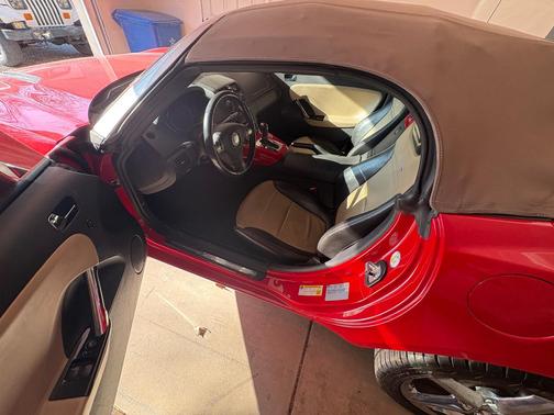 Red 2008 Saturn Sky Red Line