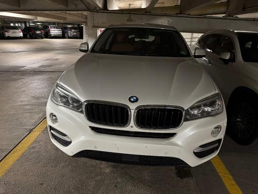 White 2015 BMW X6 xDrive35i