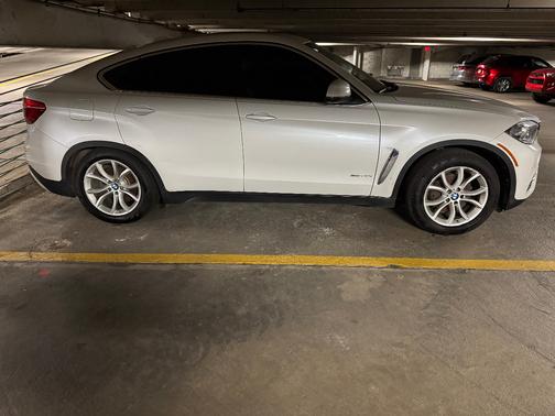 White 2015 BMW X6 xDrive35i