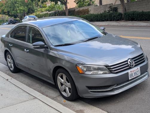 2013 Volkswagen Passat 2.5 SE