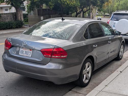 2013 Volkswagen Passat 2.5 SE