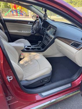 2017 Hyundai SONATA Limited