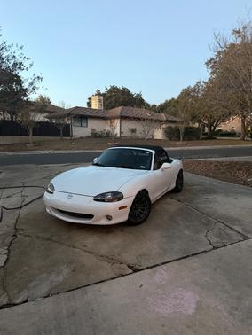 2003 Mazda MX-5 Miata Base