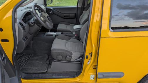 Yellow 2006 Nissan Xterra S