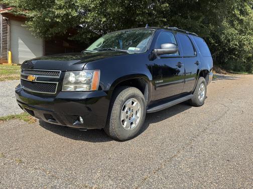 Black 2014 Chevrolet Tahoe LT