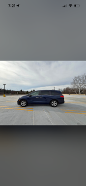 Blue 2018 Honda Odyssey EX