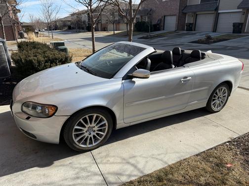 2007 Volvo C70 Base