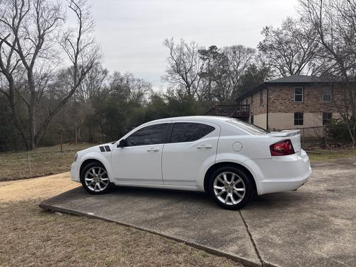 2014 Dodge Avenger R/T