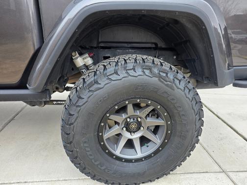 Gray 2020 Jeep Gladiator Rubicon