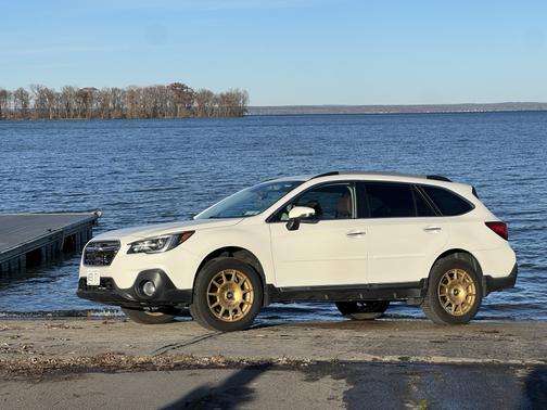 2018 Subaru Outback 3.6R Touring