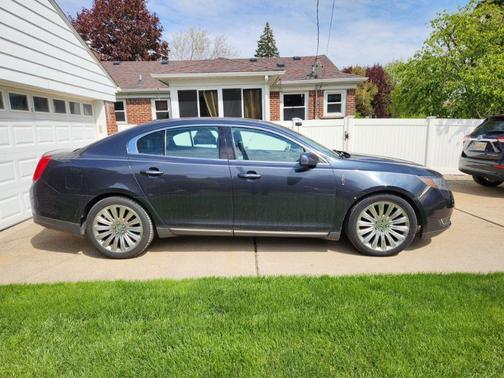 Gray 2013 Lincoln MKS Base