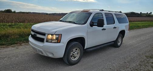 White 2007 Chevrolet Suburban 2500 LS