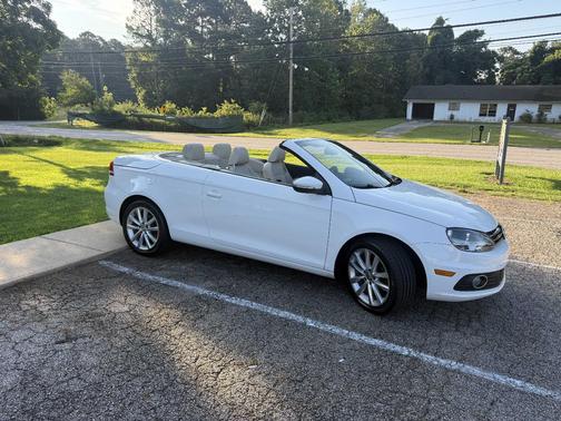 White 2014 Volkswagen Eos Komfort