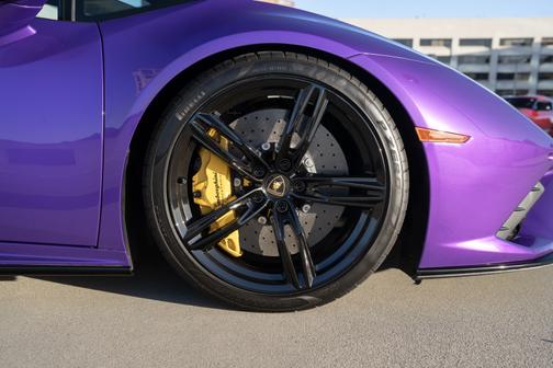 2023 Lamborghini Huracan EVO Base