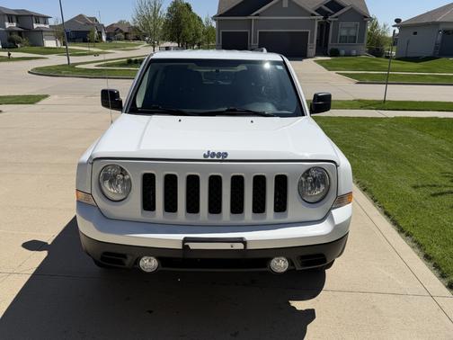 White 2013 Jeep Patriot Latitude