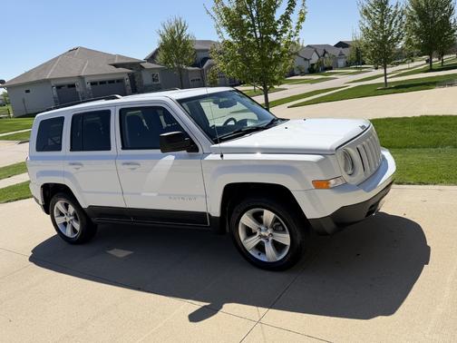 White 2013 Jeep Patriot Latitude