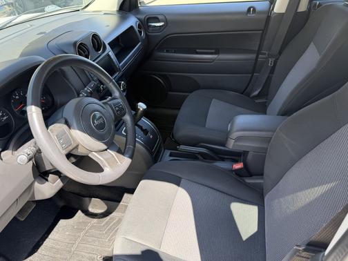 White 2013 Jeep Patriot Latitude