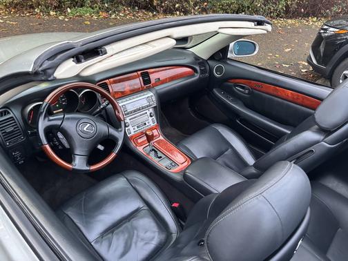 Silver 2004 Lexus SC 430 Base