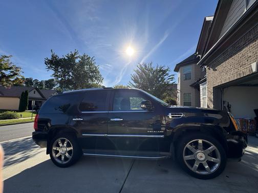 Black 2011 Cadillac Escalade Luxury
