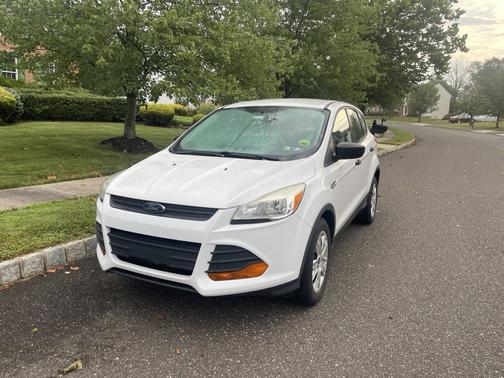 2015 Ford Escape S