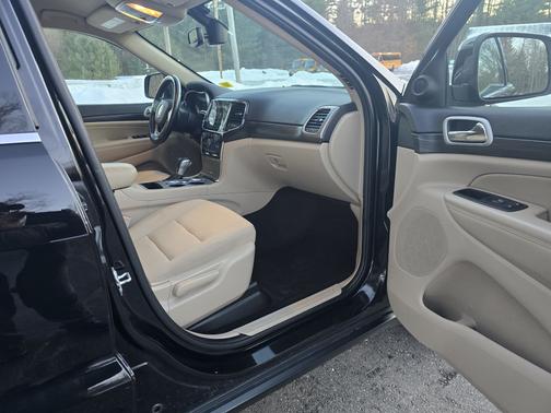 2022 Jeep Grand Cherokee WK Laredo E