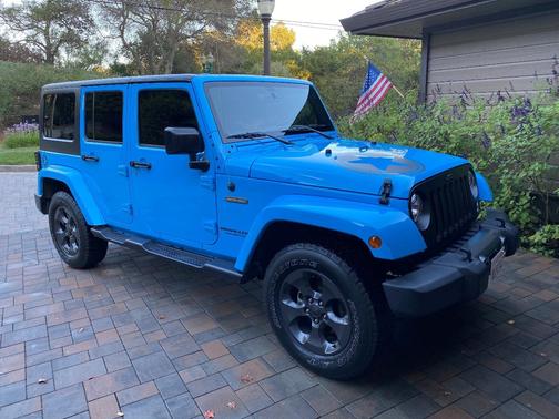 Blue 2017 Jeep Wrangler Unlimited Sport