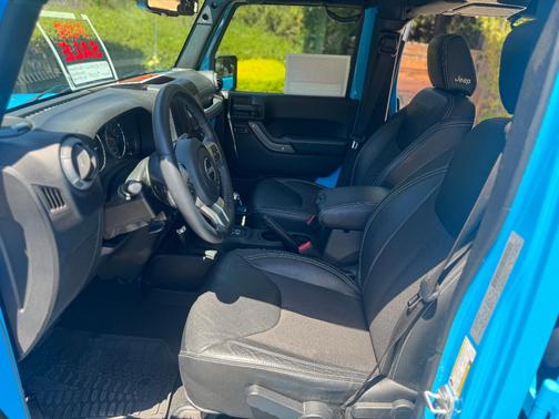 Blue 2017 Jeep Wrangler Unlimited Sport