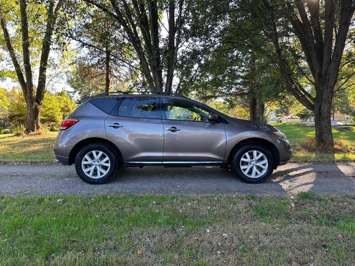 Beige 2014 Nissan Murano SL