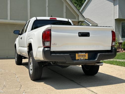 2022 Toyota Tacoma SR