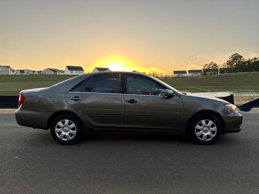 2003 Toyota Camry LE