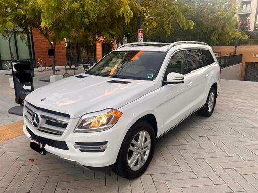 White 2015 Mercedes-Benz GL-Class GL 450 4MATIC