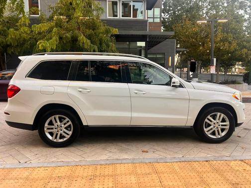 White 2015 Mercedes-Benz GL-Class GL 450 4MATIC