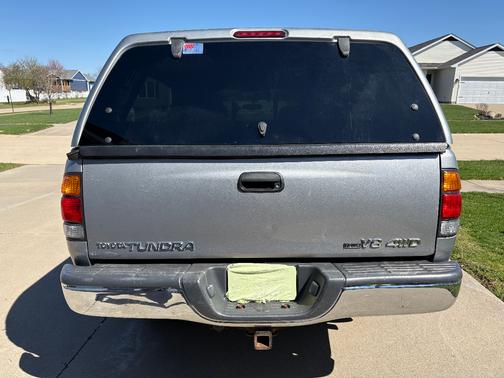 Silver 2003 Toyota Tundra SR5 Access Cab