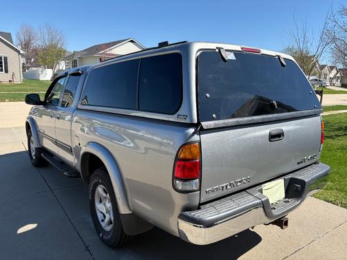 Silver 2003 Toyota Tundra SR5 Access Cab