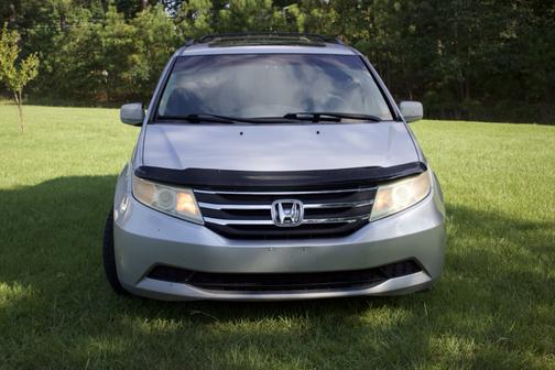 Silver 2011 Honda Odyssey EX-L